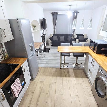Bromley Serviced Apartments - Beckenham Place Park - London - 2 Bed House - Free Parking - 2 Beds 1 Sofabed 外观 照片